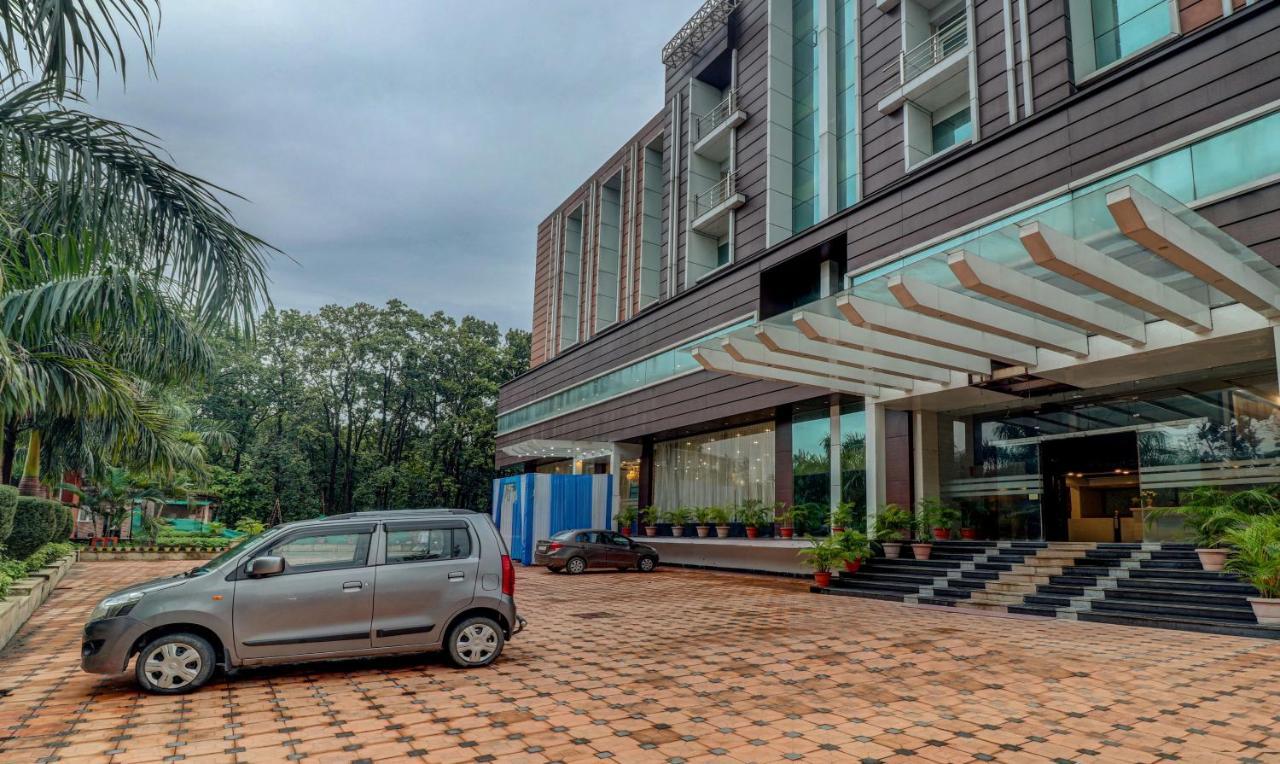 Treebo Premium Pearl Avenue, Ring Road Hotel Dehradún Kültér fotó
